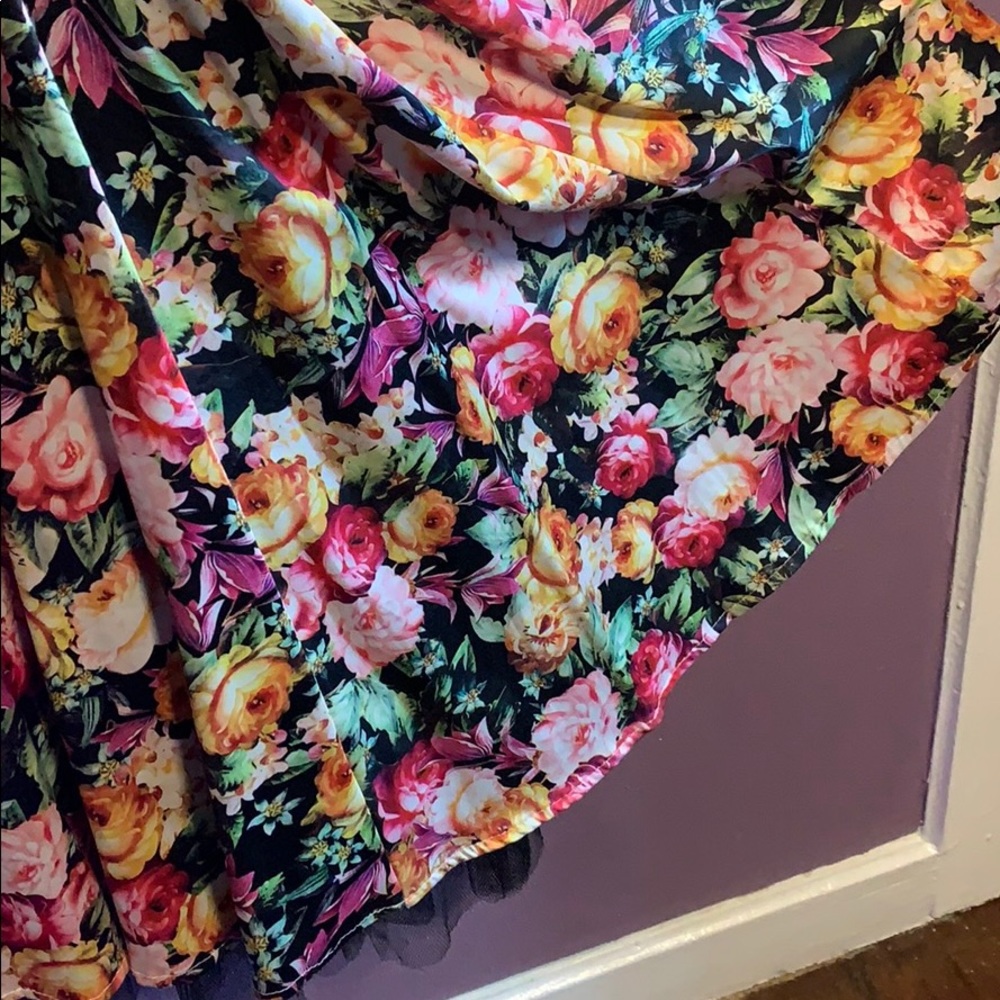 Hearts & Roses Dress - Picture 4 of 6